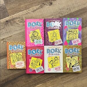 Dork Diaries Book Set (7 books)